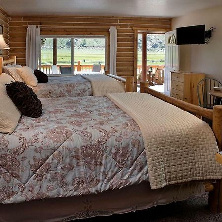 Redfish Riverside Inn Stanley Экстерьер фото
