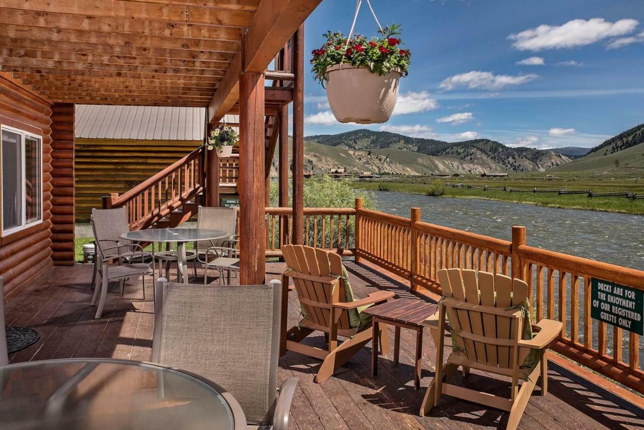 Redfish Riverside Inn Stanley Экстерьер фото