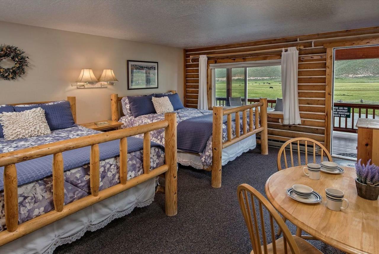 Redfish Riverside Inn Stanley Экстерьер фото